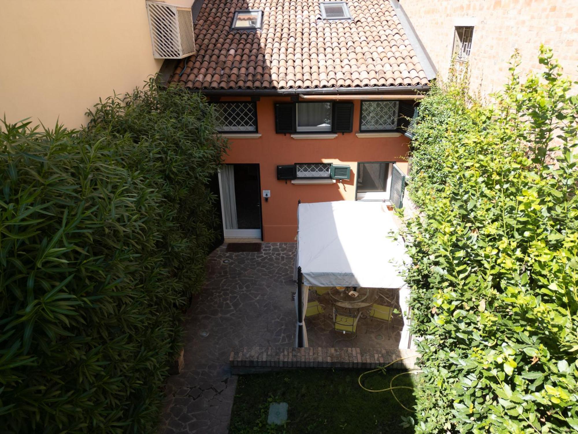 Isaia Garden - Bolognarooms Exterior photo